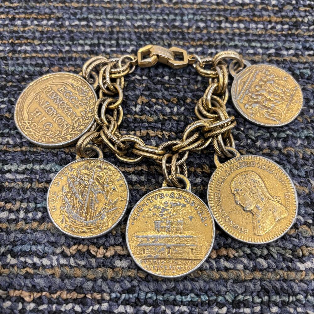 Vintage Coin Charm Bracelet Gold Tone Medallion Chunky Chain 7.5”